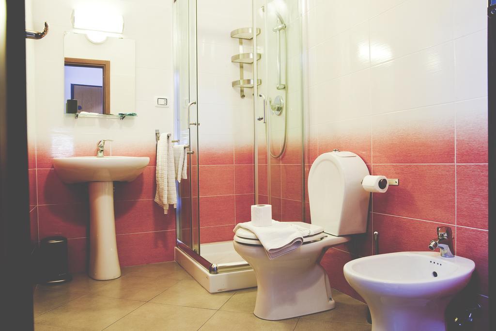 La Scivola Rooms Aci Castello Eksteriør bilde